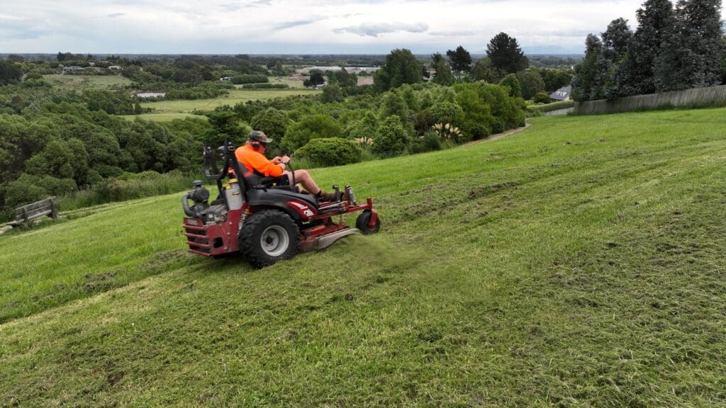 Ride-on mower: steering wheel vs zero-turn lever steer